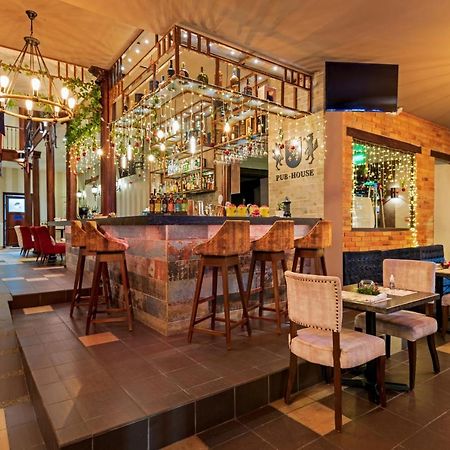 Hotel La Cofradia Pub-House Cuenca Exterior photo