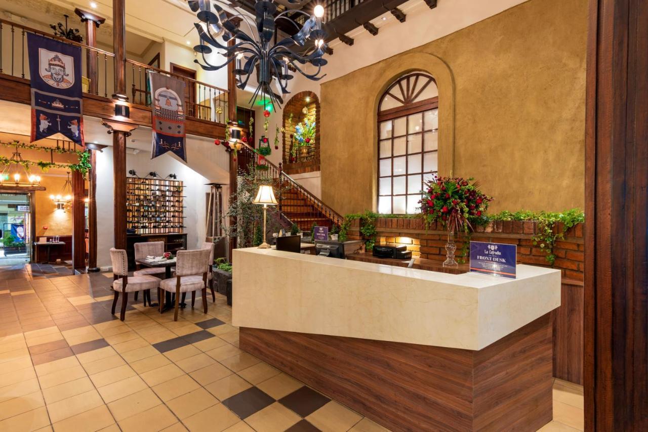 Hotel La Cofradia Pub-House Cuenca Exterior photo